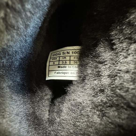 UGG Brown/Beige Calf Hair Cheetah Print Sheepskin Short Boot Women's 5 - Picture 8 of 9